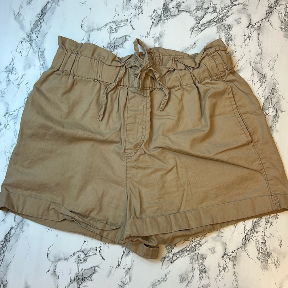 Tan Paper Bag High-Rise Shorts - 1024